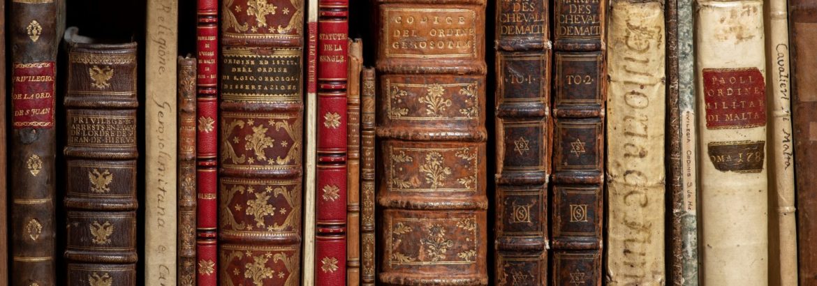 Books-on-the-shelf Books-on-the-shelf