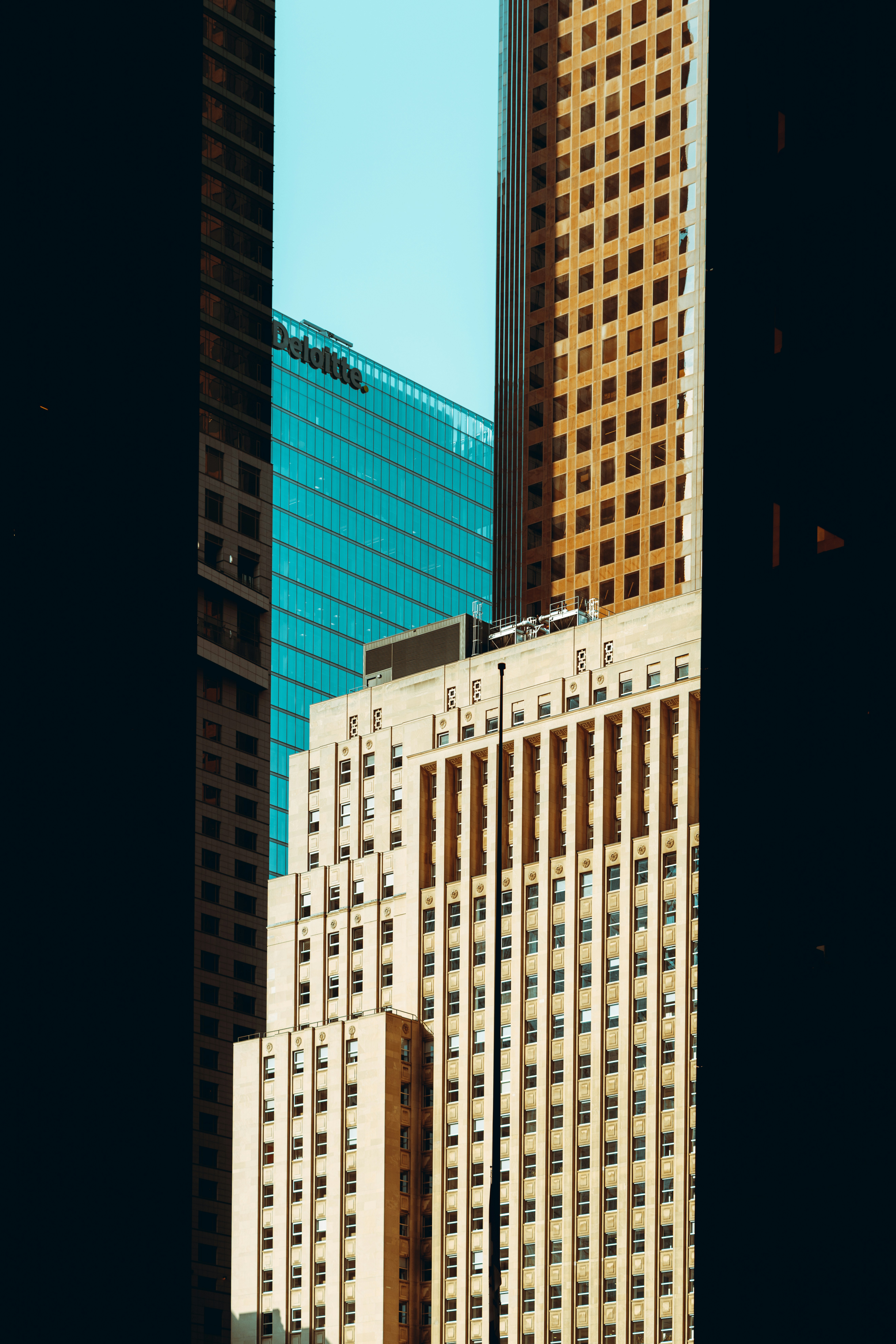 Carmen nikhil-mitra-e9FSziXrl38-unsplash Skyscraper