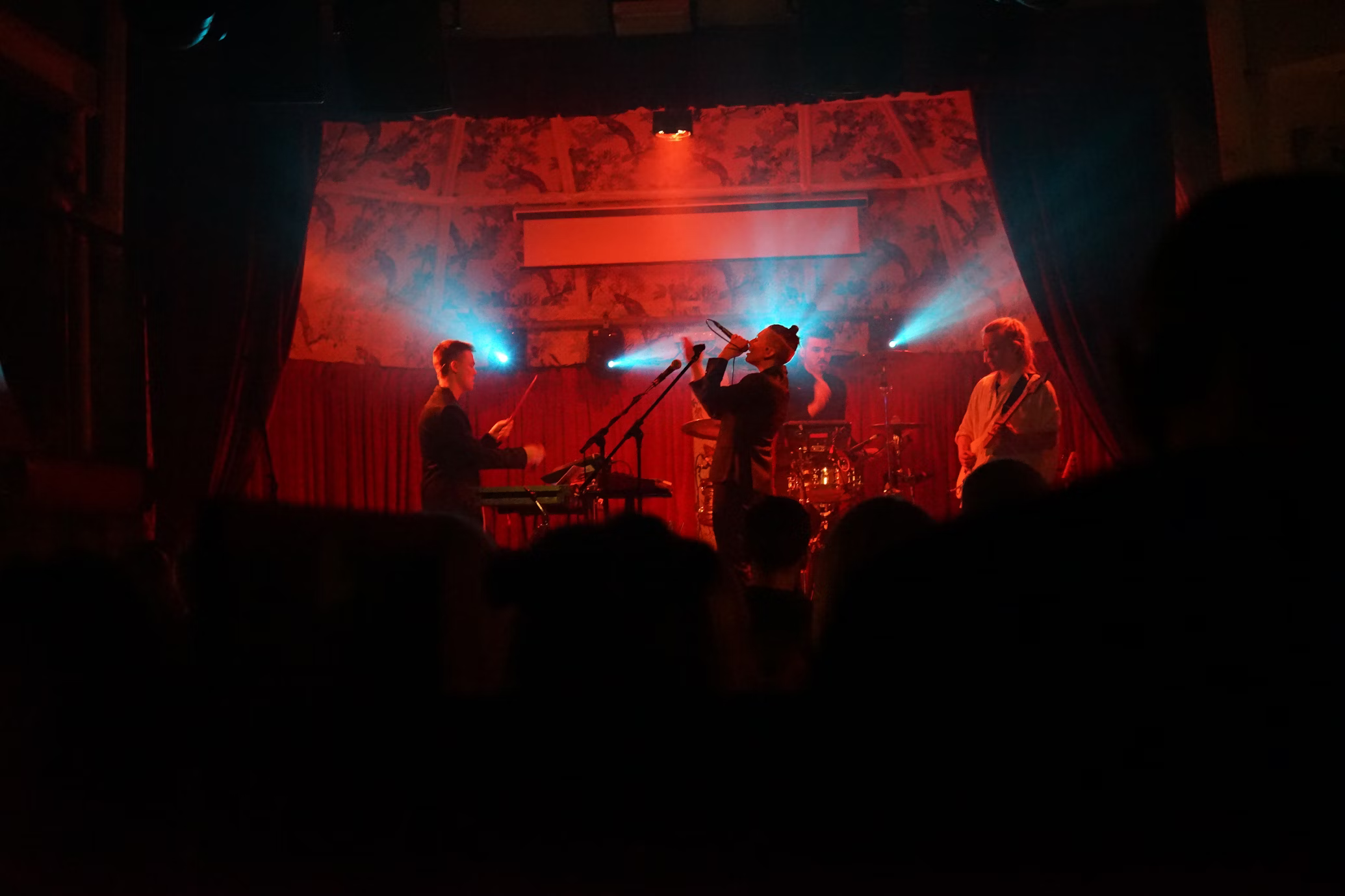 Manchester – deaf institute (unsplash)