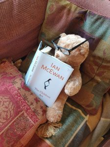 teddy bear reading